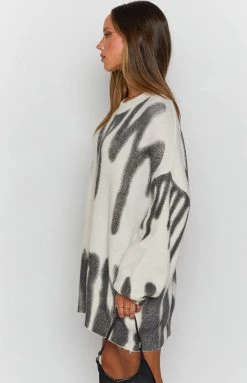 Beginning Boutique Outerwear Clemence Oversized Knitted Sweater Cream 14 Beginning Boutique Outerwear Clemence Oversized Knitted Sweater Cream