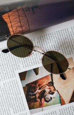 Eclat Accessories 90s Round Metal Gold Sunglasses 7 Eclat Accessories 90s Round Metal Gold Sunglasses