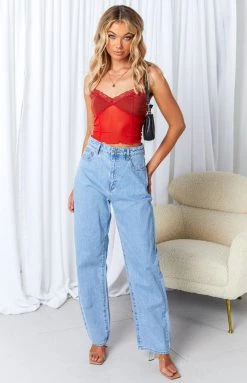 Abrand A Carrie Jean Walk Away