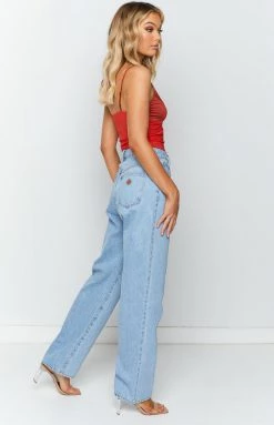 Abrand A Carrie Jean Walk Away