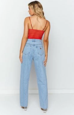 Abrand A Carrie Jean Walk Away