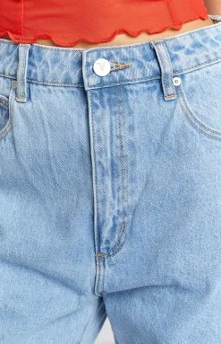 Abrand A Carrie Jean Walk Away