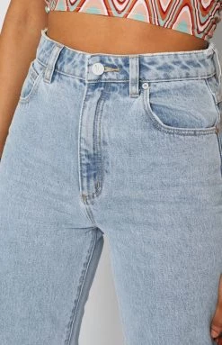 Abrand A '94 High Straight Walk Away