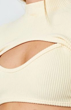 BB Exclusive Adventure Rib Top Cream Tops