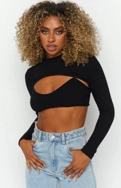 BB Exclusive Adventure Black Rib Top Tops