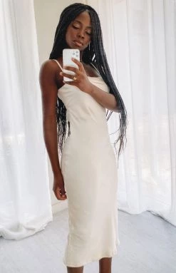 Beginning Boutique Amaryllis Dress Champagne