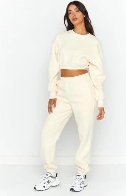 BB Exclusive Annie Cream Cropped Sweater Outerwear