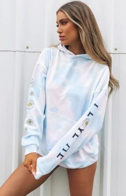 BB Exclusive Aspen Hoodie Cloud Outerwear