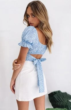 BB Exclusive Heritage Wrap Top Blue Floral