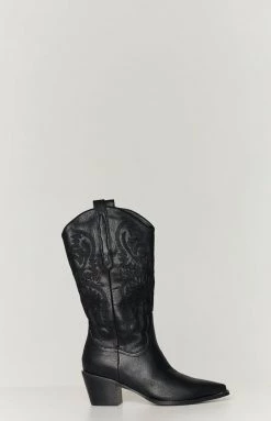 Billini Danilo Cowgirl Black Boot