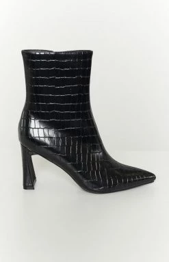 New Billini Layori Black Croc Boots