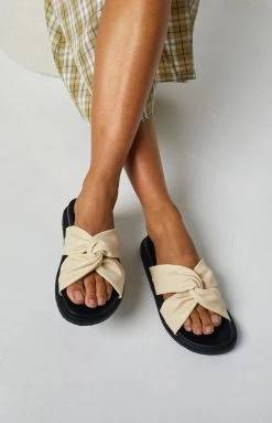 Billini Rogue Slide Buttercream