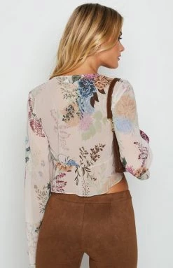 BB Exclusive Carma Floral Long Sleeve Top