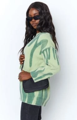 Beginning Boutique Clemence Oversized Knitted Sweater Green Outerwear
