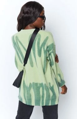 Beginning Boutique Clemence Oversized Knitted Sweater Green Outerwear