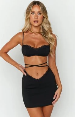 BB Exclusive Closer Black Crop Top
