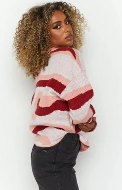 Beginning Boutique Long Sleeve Tops Clyde Red Graphic Sweater