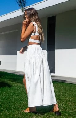 BB Exclusive Tops Cosmos Crop Top White