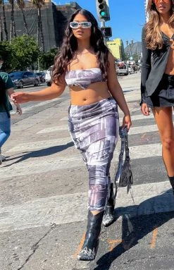 BB Exclusive Dianna Mono Print Mesh Midi Skirt Bottoms