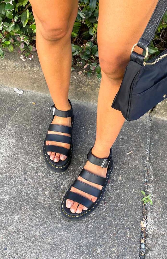 Festival Outfits Dr. Martens V Blaire Chunk 3 Strap Sandal Black 2 Festival Outfits Dr. Martens V Blaire Chunk 3 Strap Sandal Black