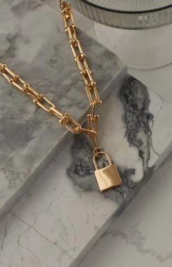 Eclat Love Lock Chain Accessories