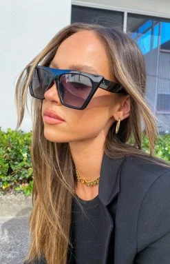 Eclat Lucy Retro Sunglasses Black