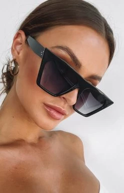 Eclat Lucy Retro Sunglasses Black