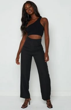 BB Exclusive Elekta Black Crop Top