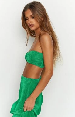 Beginning Boutique Tops Elena Green Crop Top