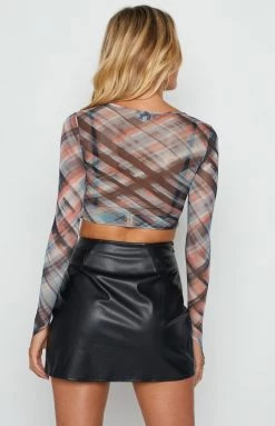 BB Exclusive Enamored Long Sleeve Top Check