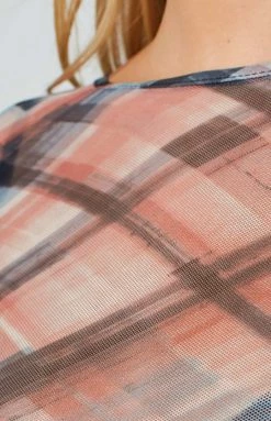 BB Exclusive Enamored Long Sleeve Top Check