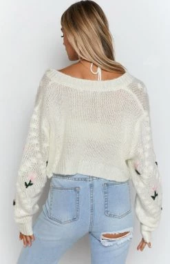 BB Exclusive Tops Flower Cardigan Cream
