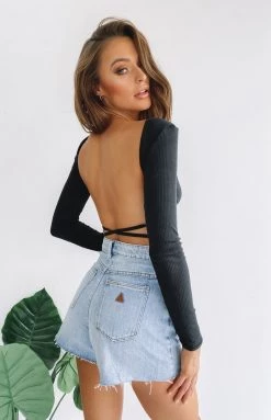 BB X GRACIE Gracie Rib Wrap Top Black