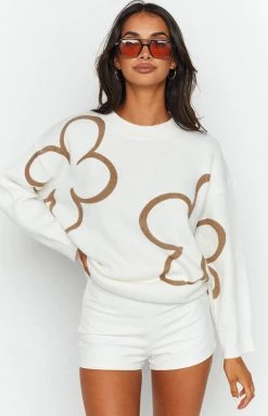 Beginning Boutique Gretchen White Printed Sweater