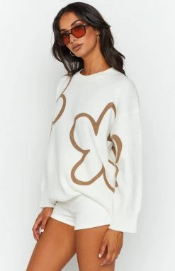 Beginning Boutique Gretchen White Printed Sweater