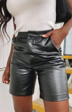 BB Exclusive High School PU Shorts Black