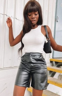 BB Exclusive High School PU Shorts Black