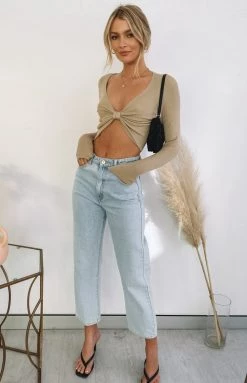 BB Exclusive Outerwear Haris Bow Sweater Nude