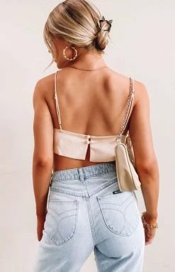 BB Exclusive Tops Heni Crop Top Cream