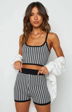 Beginning Boutique Ivy Vine Bike Shorts Black