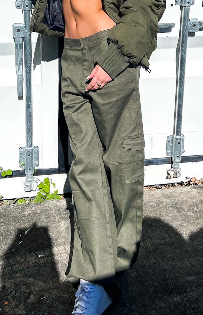 BB Exclusive Josie Khaki Cargo Pants New 2 BB Exclusive Josie Khaki Cargo Pants New