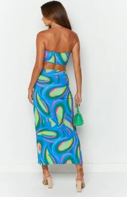 BB Exclusive Dresses Kamelia Blue Print Midi Dress 17 BB Exclusive Dresses Kamelia Blue Print Midi Dress