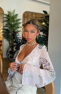 BB Exclusive Carma Floral Long Sleeve Top