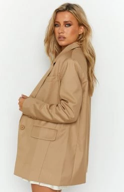 Outerwear Lioness Beige Welcome To The Jungle Blazer 9 Outerwear Lioness Beige Welcome To The Jungle Blazer
