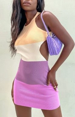 BB Exclusive Mazzy Backless Knit Dress Stripe