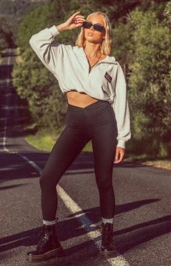 BB Exclusive Mount Leggings Black Bottoms