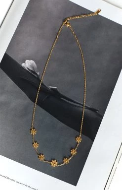 Beginning Boutique Accessories Flower Chain Necklace Gold