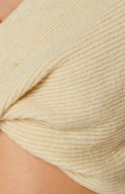 BB Exclusive Overheated Beige Twist Sweater Crop Tops