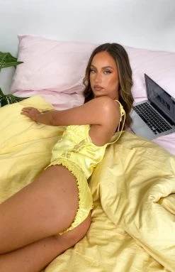 BB Exclusive Extended Sizes Paris Briefs Yellow