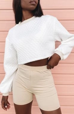 BB Exclusive Quilted Crop Sweater White Outerwear